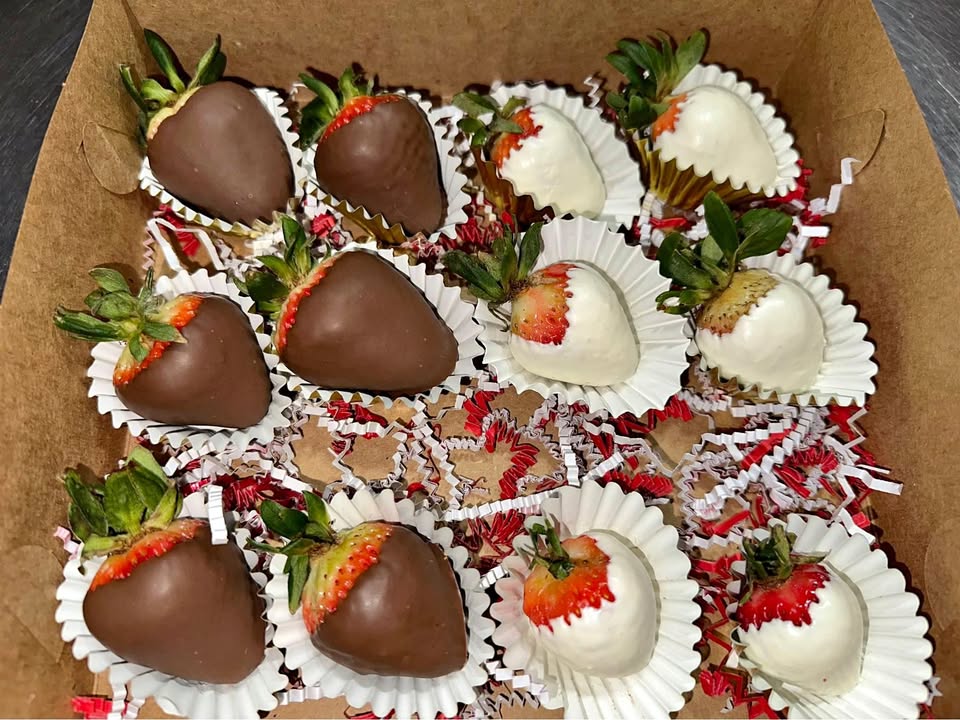 Gourmet Chocolate-Covered Strawberries – Perfect for Any Occasion